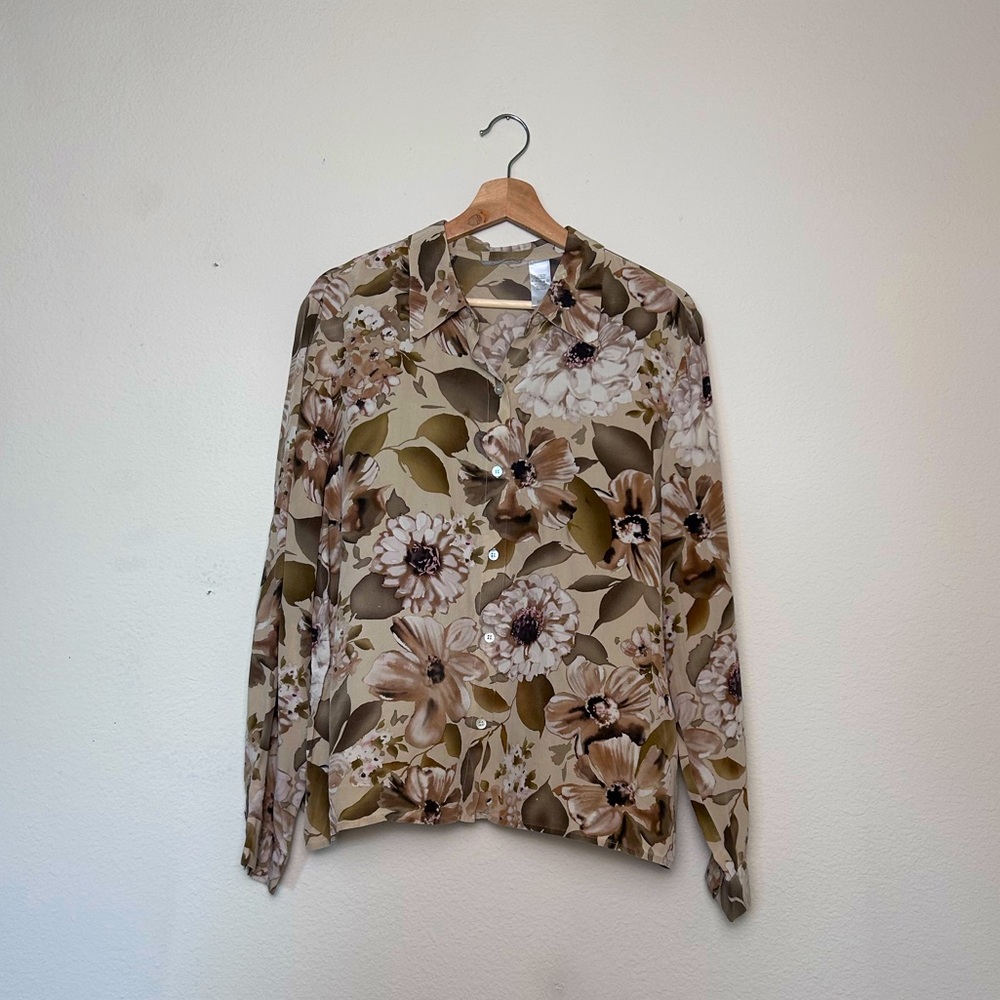 Liz Claiborne Tan Floral Long Sleeve Button Down Vintage Silk Dressy Beautiful